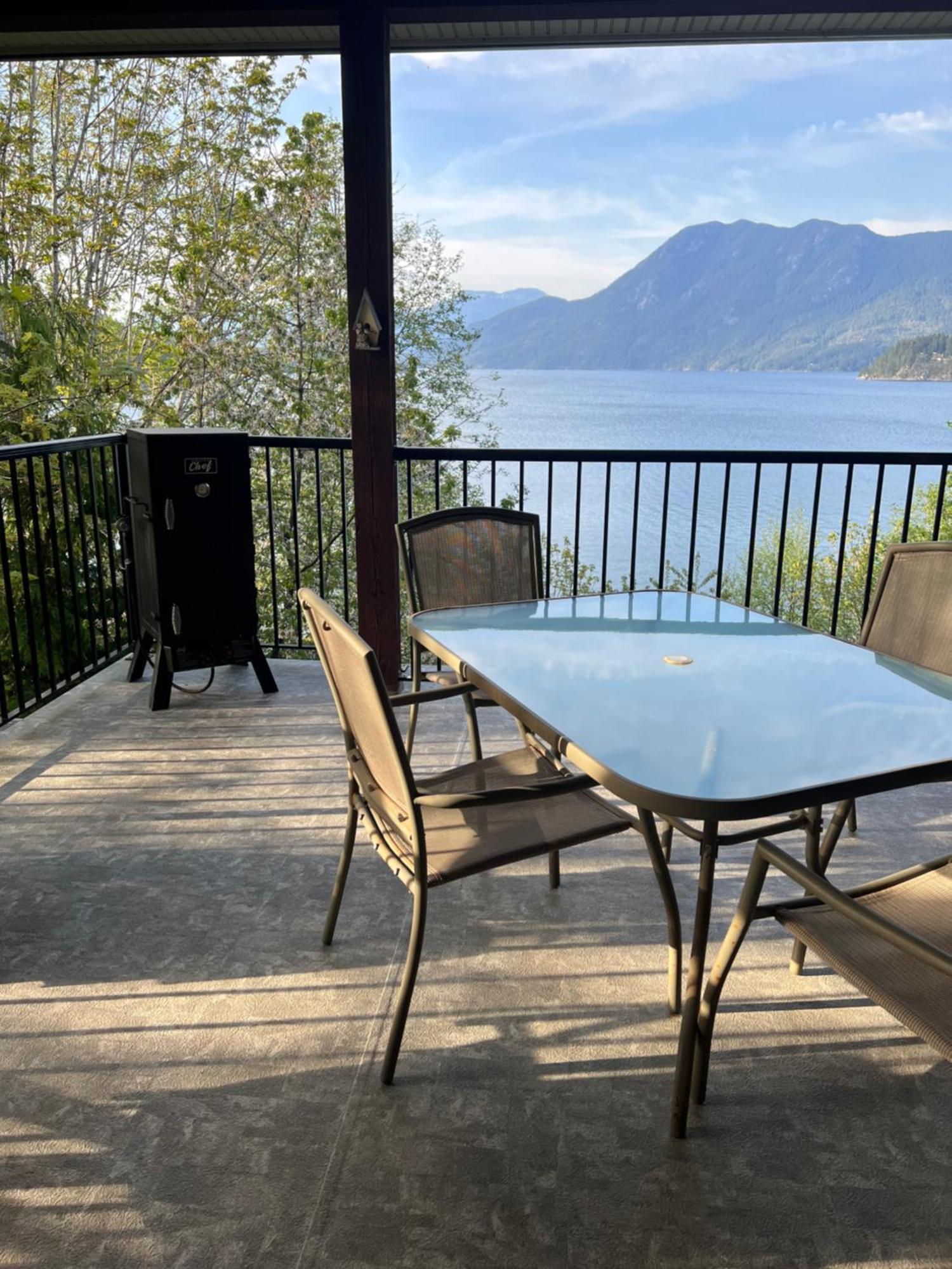 Shoreside Private Room Sechelt Exterior foto
